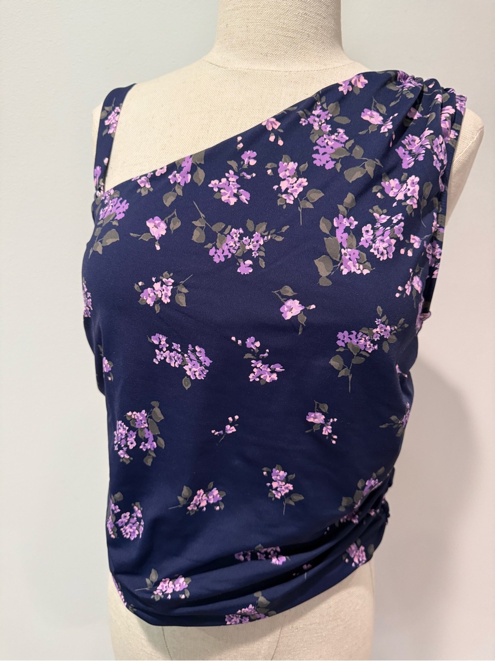 Women’s Ruched One-Shoulder Floral Midkini Top - Navy with Lilac Flowers